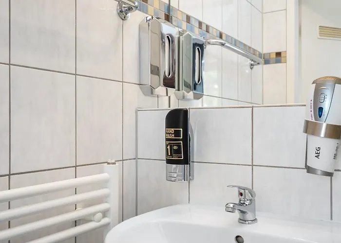 6, Direkt Am Bahnhof Appartement